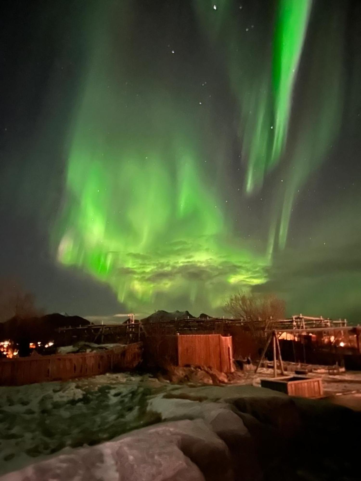 Leilighet Ballstad Buitenkant foto