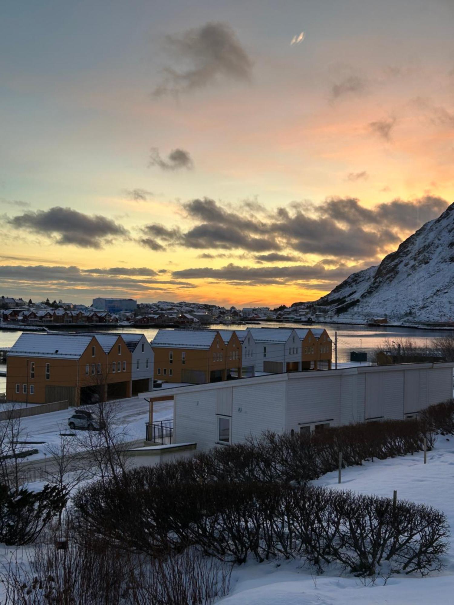 Leilighet Ballstad Buitenkant foto